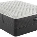 Beautyrest Silver BRS 900 C Extra Firm Mattress Corner