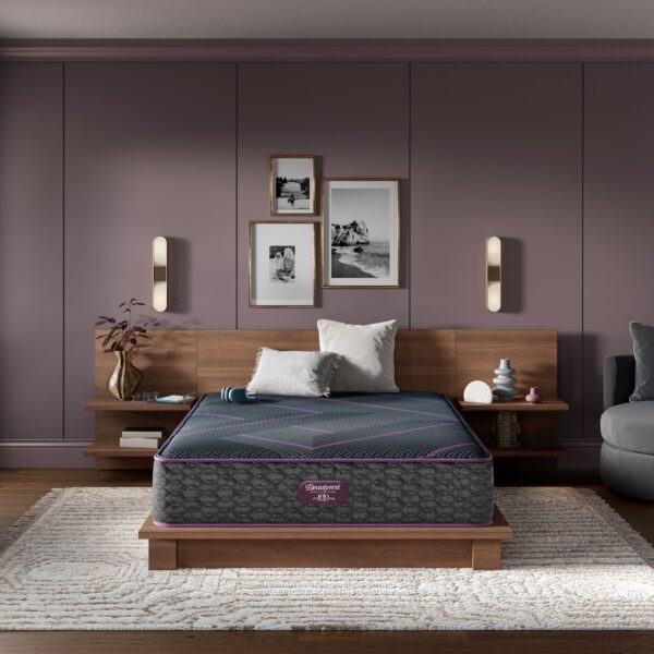 Simmons Beautyrest World Class Hybrid Level Three Firm Mattress